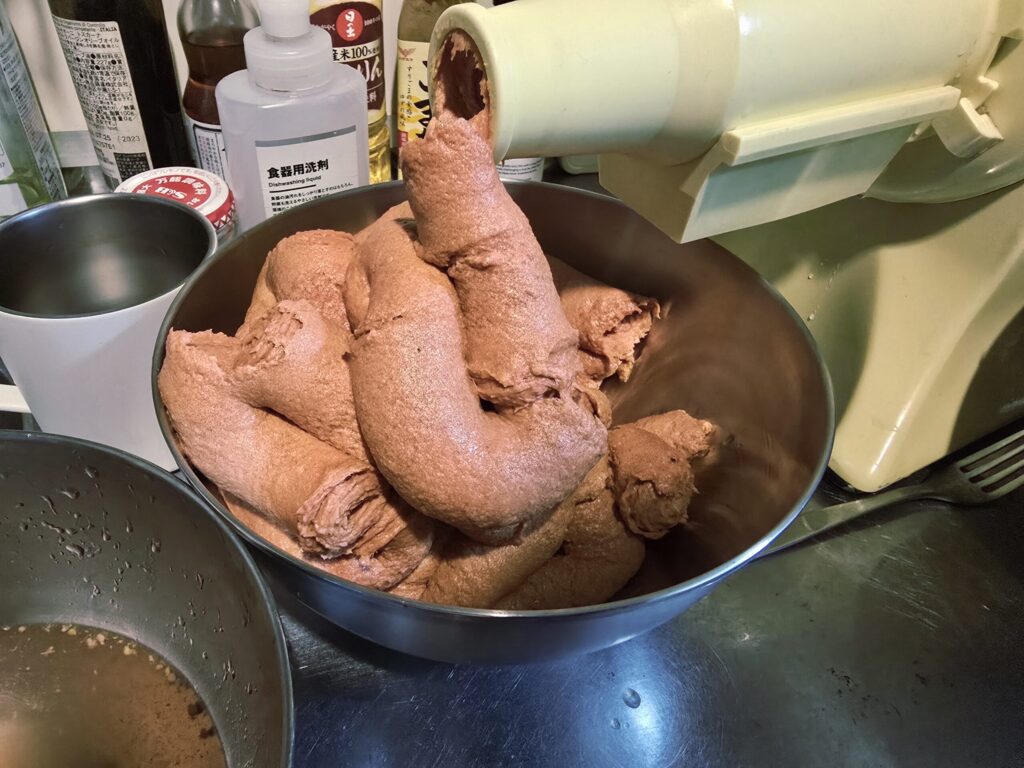 100%ビーフのシカゴスタイルホットドッグ